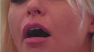 Sexy tits blonde duo sucking moist cunts on the floor