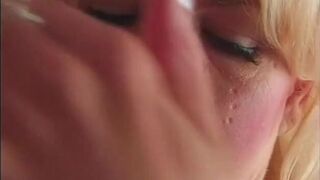 Sexy tits blonde duo sucking moist cunts on the floor