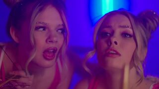 Teen Coco Lovelock And Haley Spades Seduce Hot Jessica Ryan - 2 image