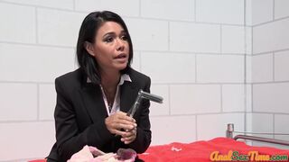 Prison lez sweetheart anallytoyed by advocate in the prison cell