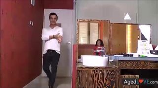 OLDNANNY Hot Teen Aurora Frost And Mature Redhead Melanie Taylor Masturbation - 11 image