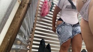 catching women on the beach changing table